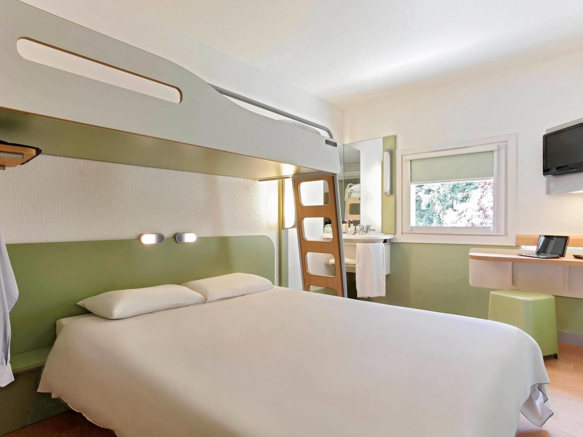 Ibis Budget Aix En Provence Est Le Canet เมย์เฮย ภายนอก รูปภาพ