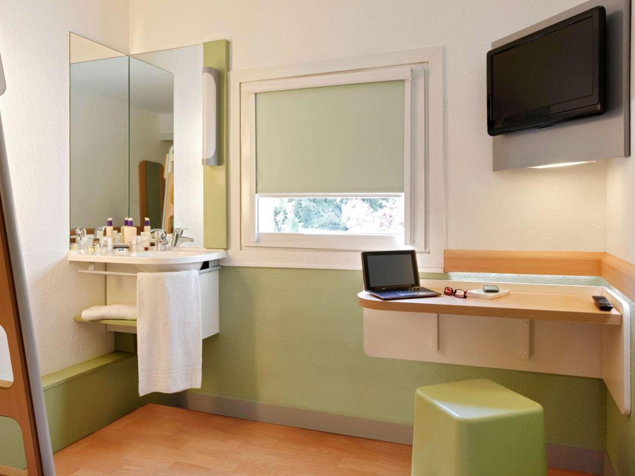 Ibis Budget Aix En Provence Est Le Canet เมย์เฮย ภายนอก รูปภาพ